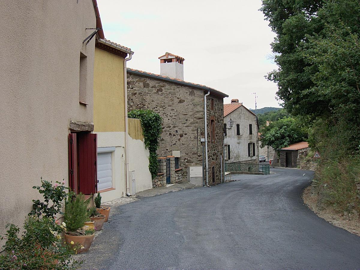 Rue principal de Taulis